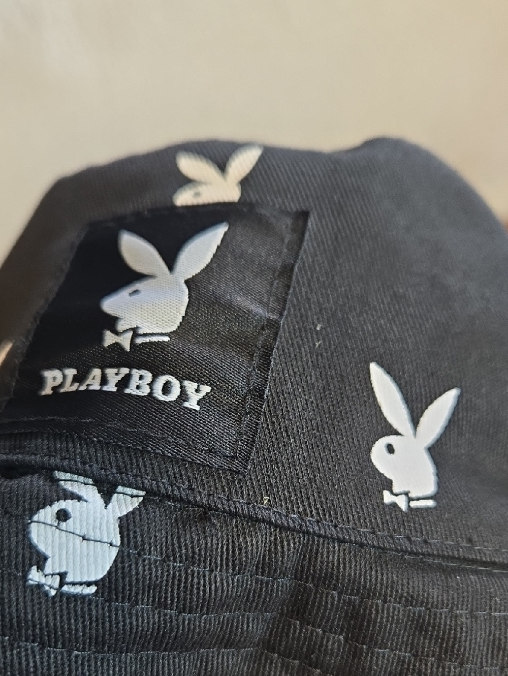 PLAYBOY Reversible Bucket Hat - Picture 8 of 9